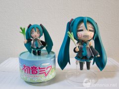ねんどろいとと比較