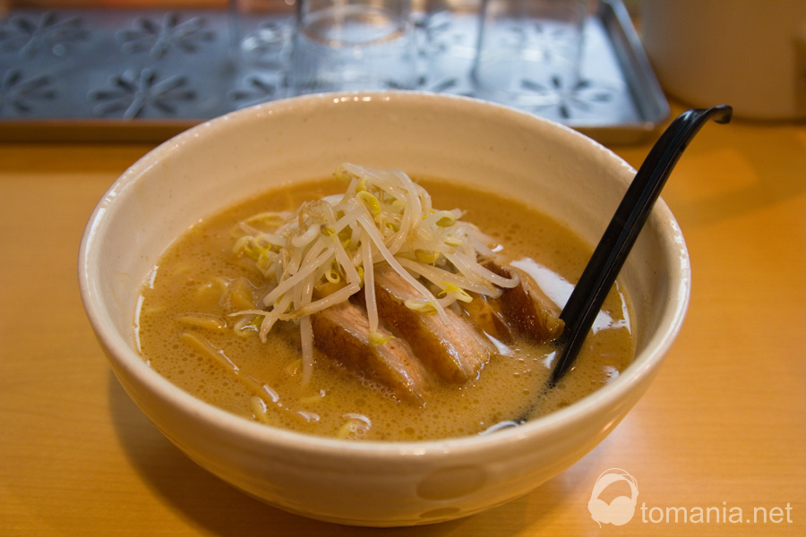 醤油とんこつチャーシューラーメン